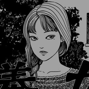 Meet your Posher, Alexia